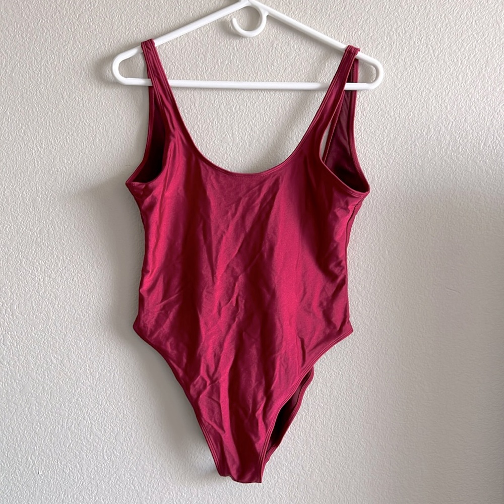 Dixperfect Burgundy Low Back High‎ Cut One Piece Swimsuit Womens Large Maroon